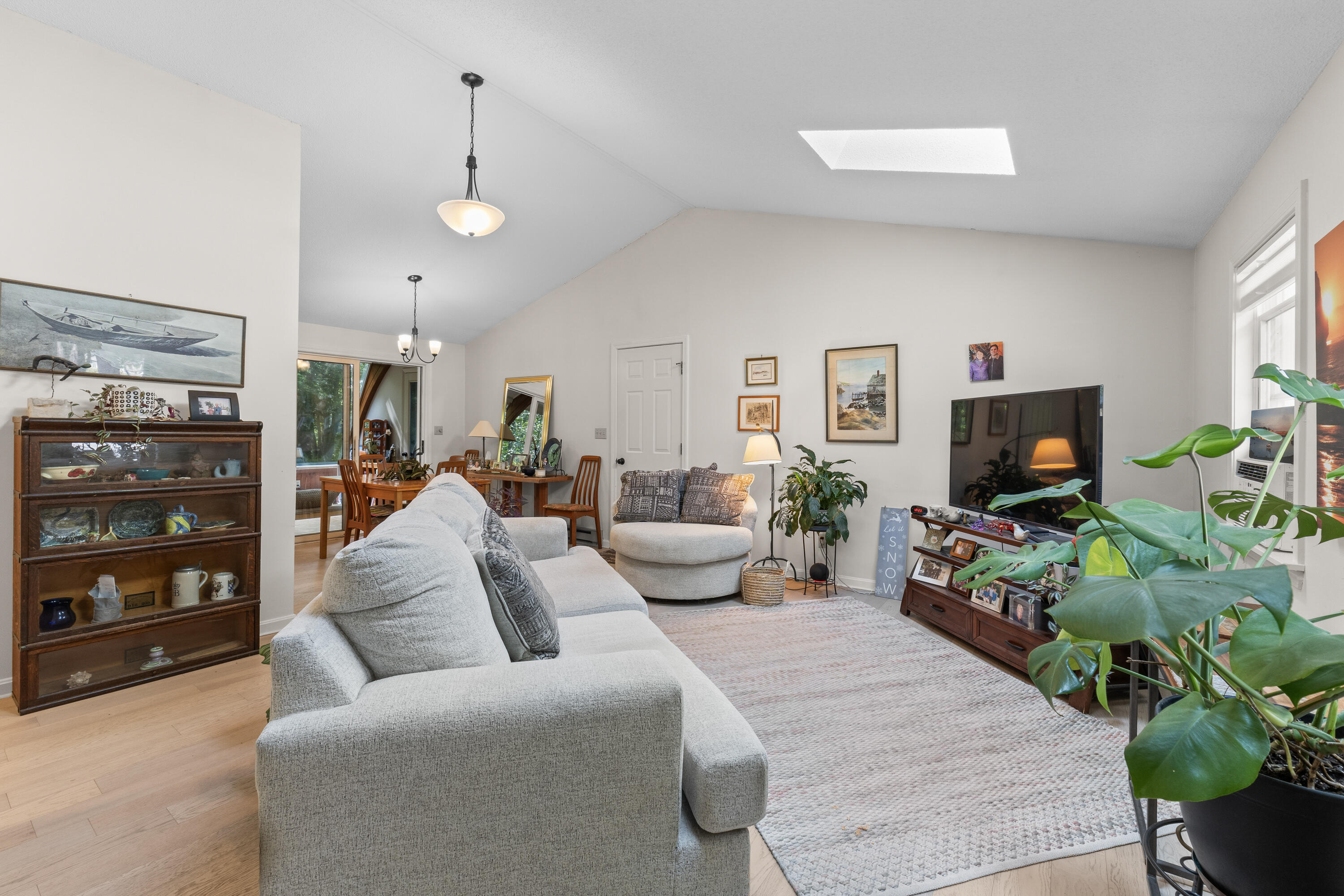 69 Gail Lane, Unit 69 Yarmouth, ME 04096 - Photo 8 of 34 69 Gail Ln_110