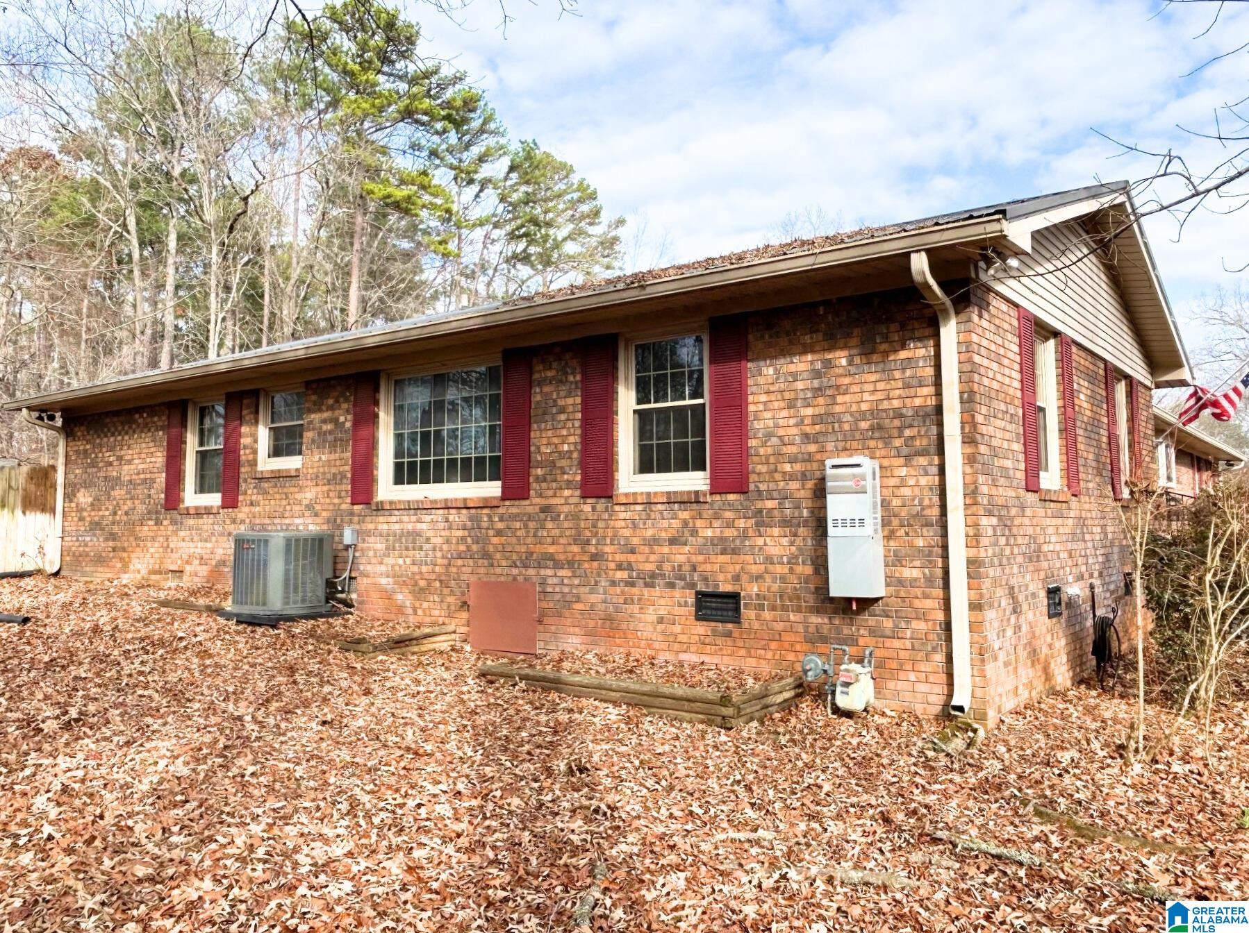 55 Benton Road Jacksonville, AL 36265 - Photo 2 of 42