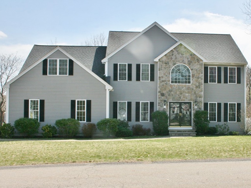 90 Old Farm Road Norwood, MA 02062 - Photo 1 of 30 Gallery Image 1