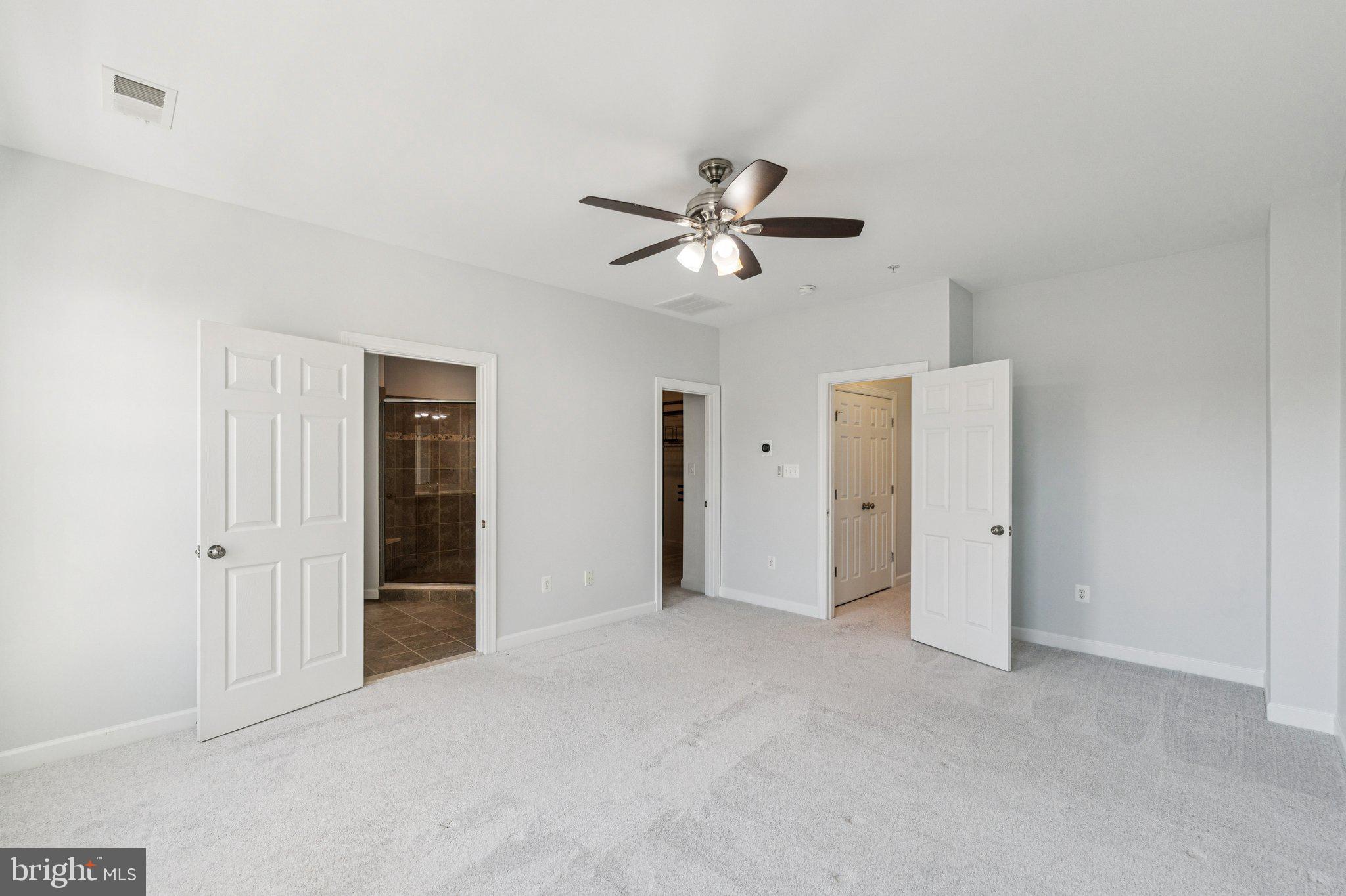 125 Autumn View Drive Gaithersburg, MD 20878 - Photo 20 of 38 a view of empty room with ceiling fan