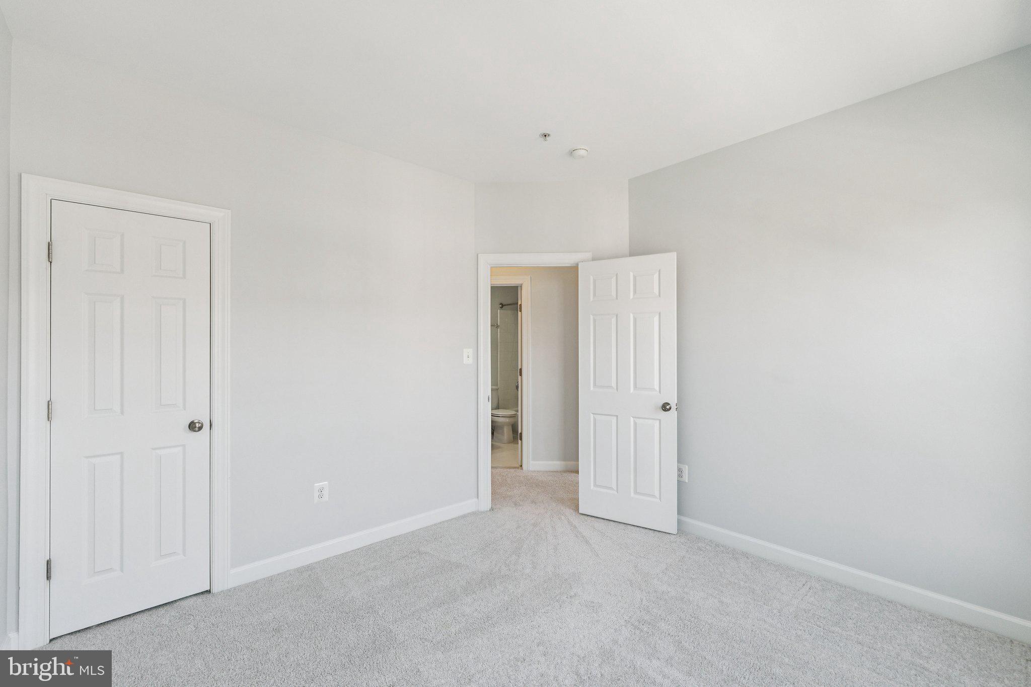 125 Autumn View Drive Gaithersburg, MD 20878 - Photo 30 of 38 a view of an empty room