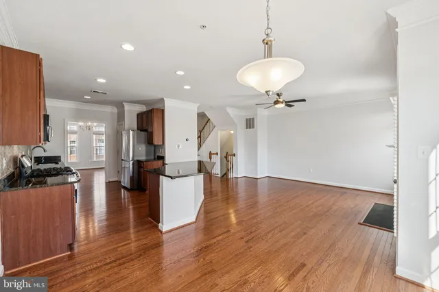 $765,000 | 125 Autumn View Drive, Gaithersburg, MD 20878