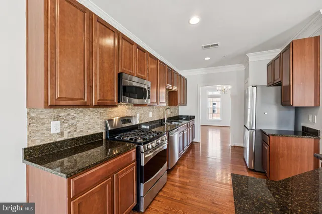 $765,000 | 125 Autumn View Drive, Gaithersburg, MD 20878