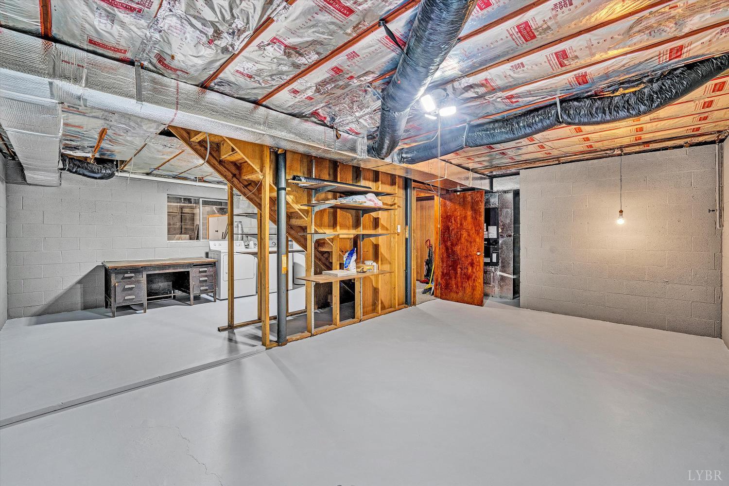 1524 Liggates Road Lynchburg, VA 24502 - Photo 28 of 31 a view of an empty room