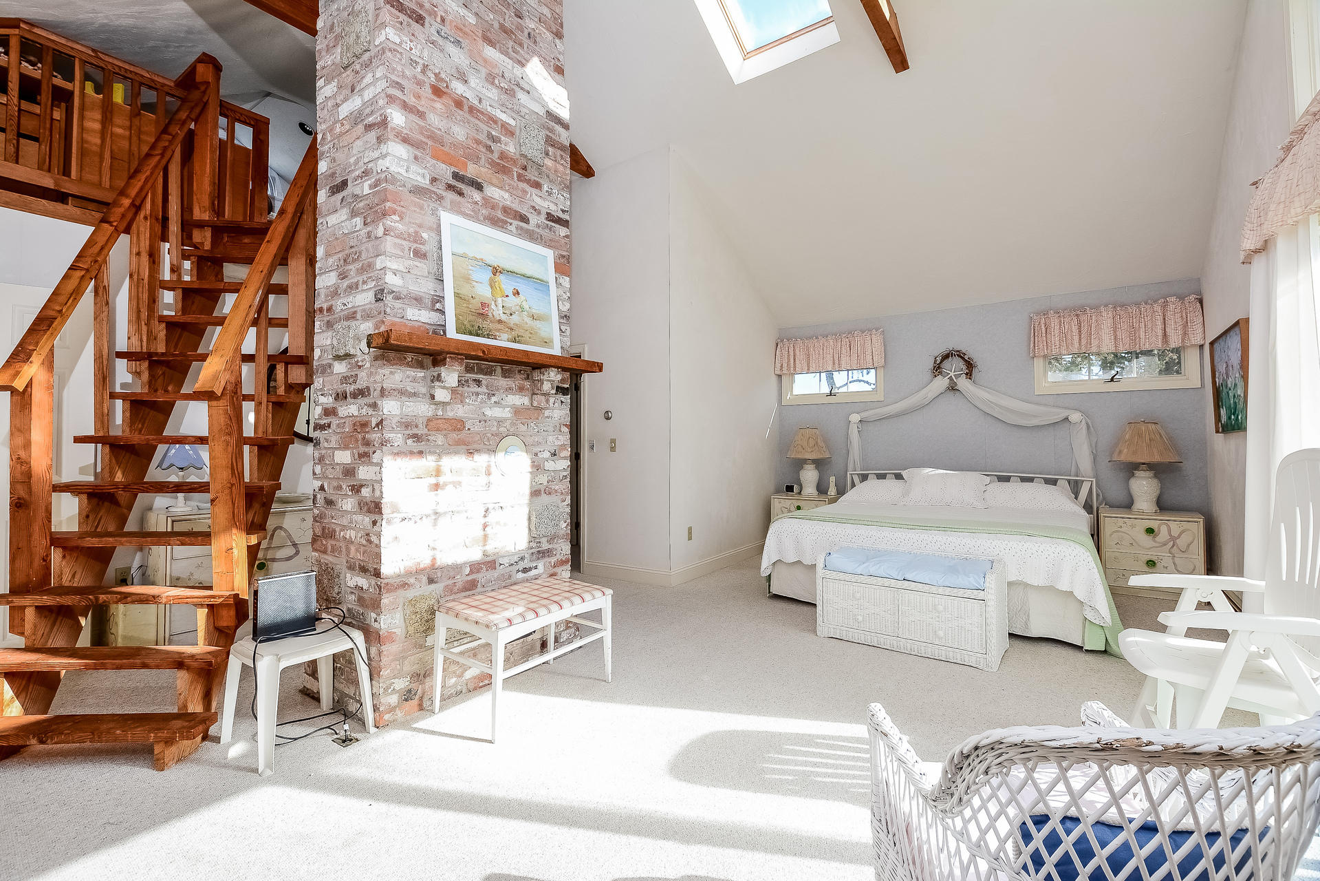 229 Main Street Chatham, MA 02633 - Photo 7 of 26 020-Master_Bedroom-2536193-medium