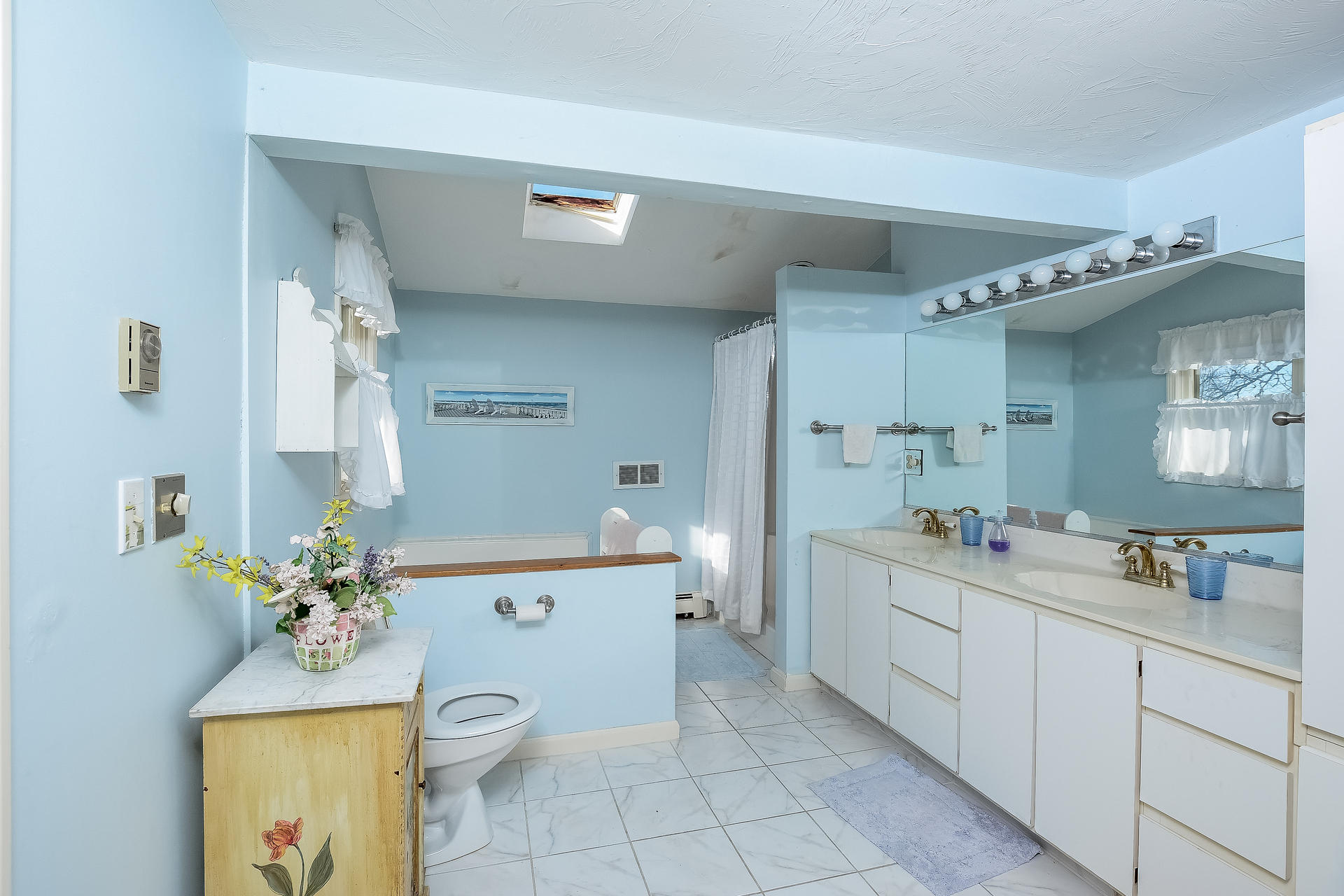 229 Main Street Chatham, MA 02633 - Photo 10 of 26 023-Master_Bathroom-2536187-medium