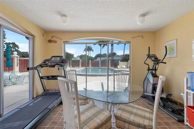 $2,250 | 5903 Tidewood Avenue, Unit 1, Sarasota, FL 34231