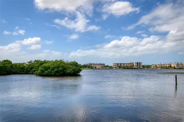 $2,250 | 5903 Tidewood Avenue, Unit 1, Sarasota, FL 34231