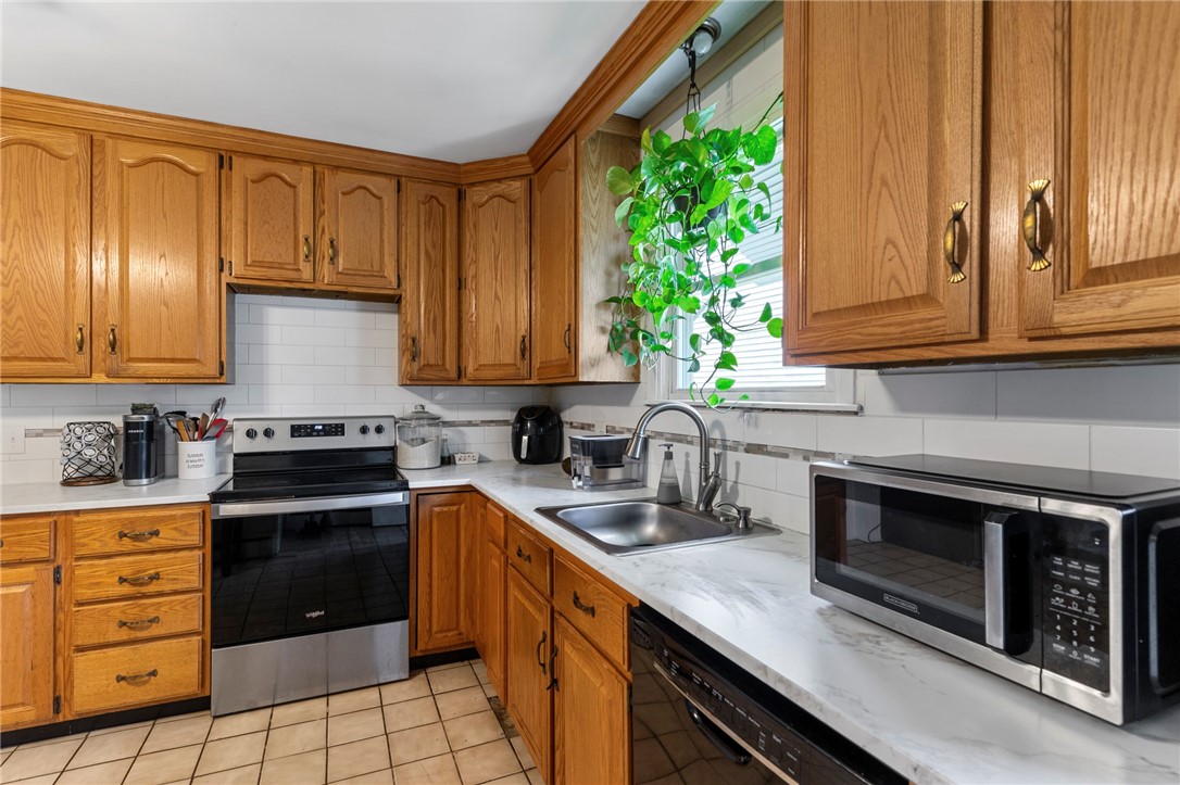 65 Angell Street Woonsocket, RI 02895 - Photo 8 of 23 Gallery Image 8