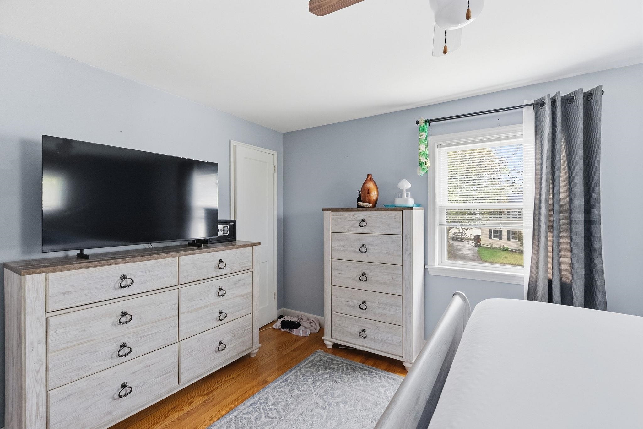 77 Merrow Street Manchester, NH 03104 - Photo 27 of 30