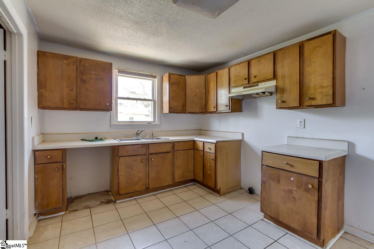27 Pendleton Road Greenville, SC 29611 - Photo 13 of 20 Gallery Image 13