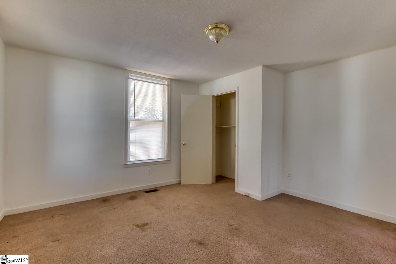 27 Pendleton Road Greenville, SC 29611 - Photo 8 of 20 Gallery Image 8