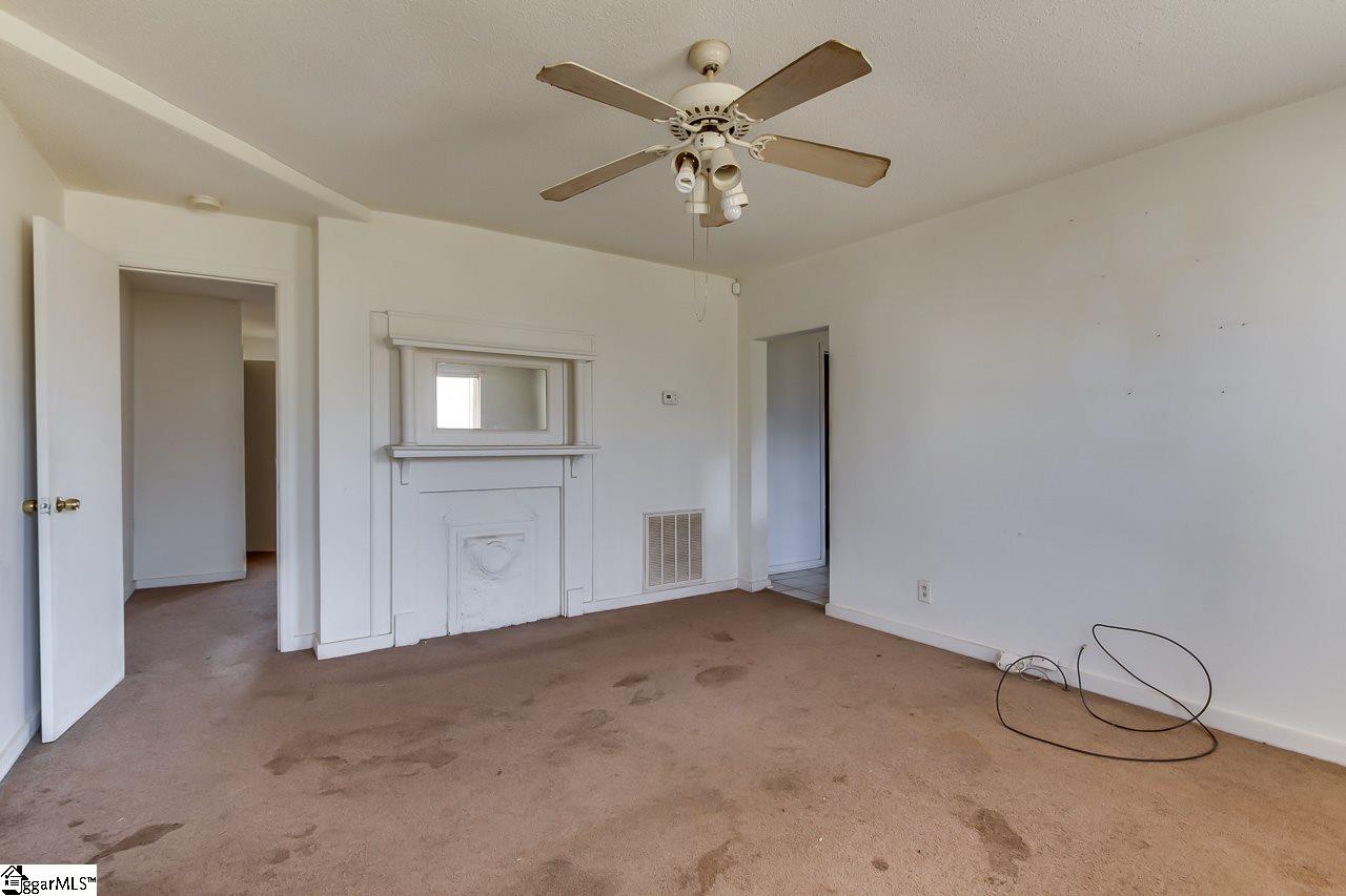 27 Pendleton Road Greenville, SC 29611 - Photo 9 of 20 Gallery Image 9