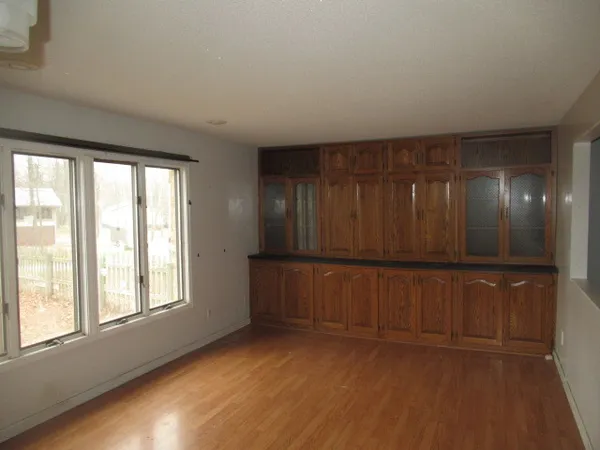 $143,000 | 15636 North Squire Lane, Mount Vernon, IL 62864