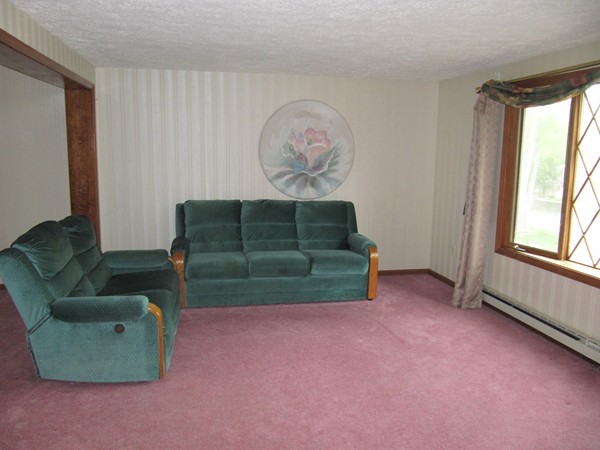 10 Carter Road Worcester, MA 01609 - Photo 14 of 26 Gallery Image 14
