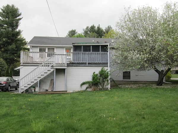 10 Carter Road Worcester, MA 01609 - Photo 3 of 26 Gallery Image 3