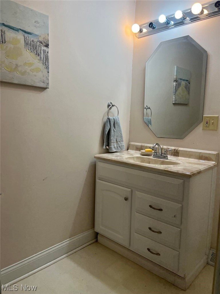 1094 Killinger Road Clinton, OH 44216 - Photo 10 of 14 Gallery Image 10