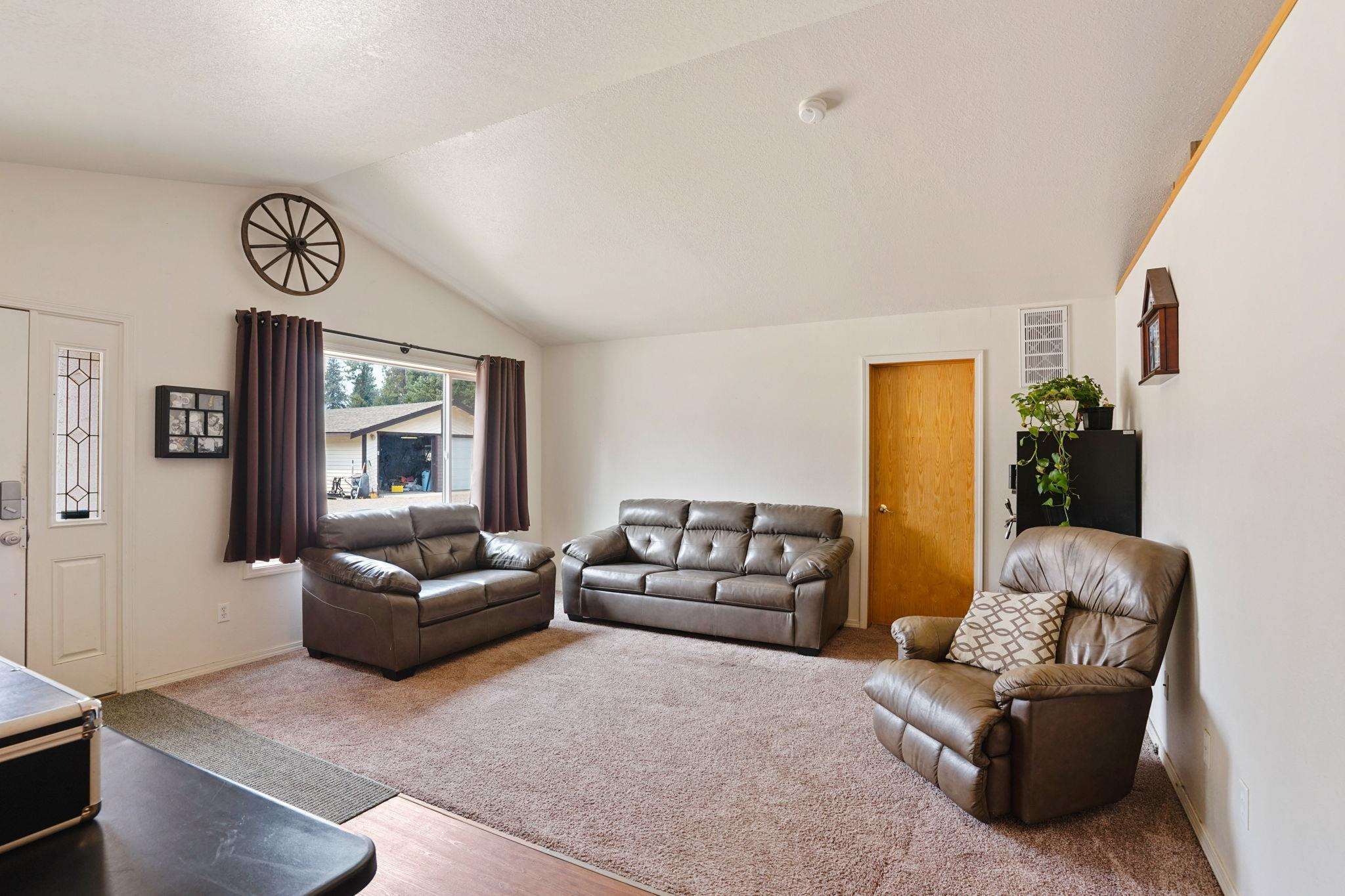 3984 Colville Road Loon Lake, WA 99148 - Photo 5 of 29 Gallery Image 5
