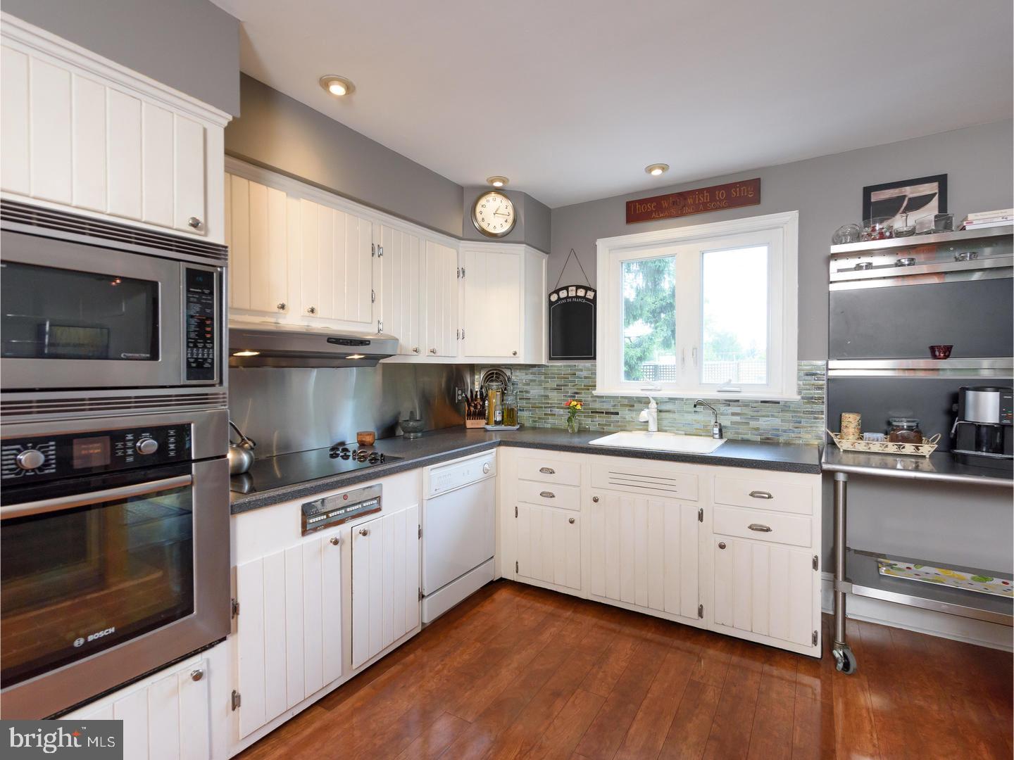 906 Surrey Road Media, PA 19063 - Photo 9 of 25