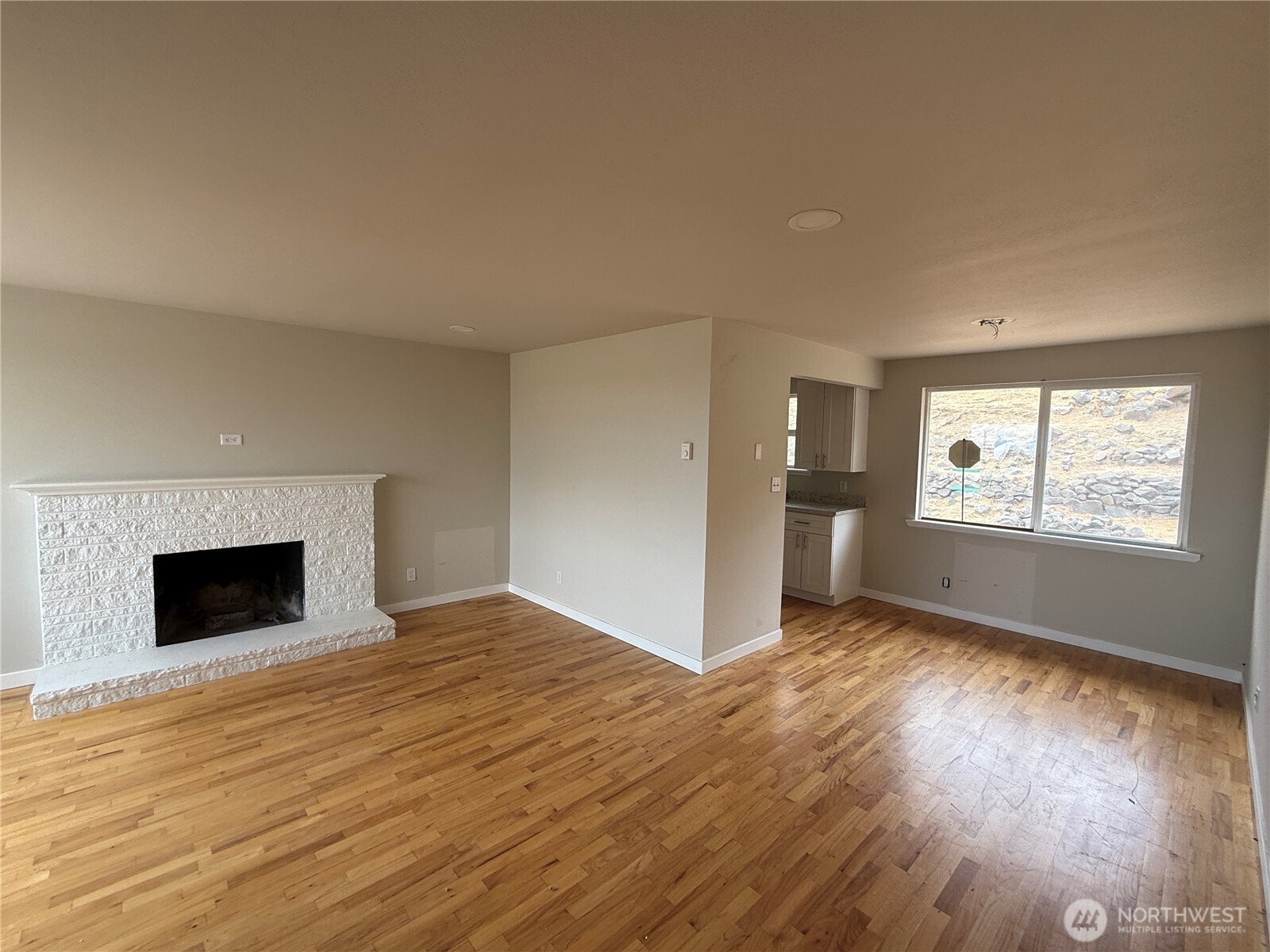 401 Patrick Road Ephrata, WA 98823 - Photo 7 of 32