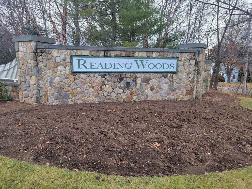 9 Abigail Way, Unit 4010 Reading, MA 01867 - Photo 37 of 37 a view of outdoor space with sign board