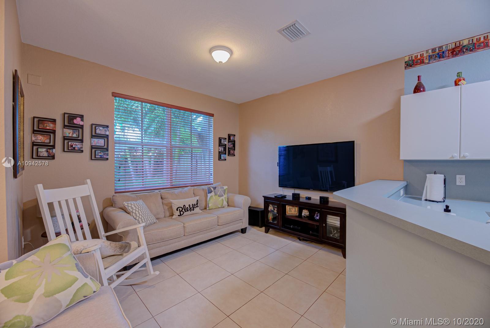 12475 Southwest 124th Street Miami, FL 33186 - Photo 6 of 28 Gallery Image 6