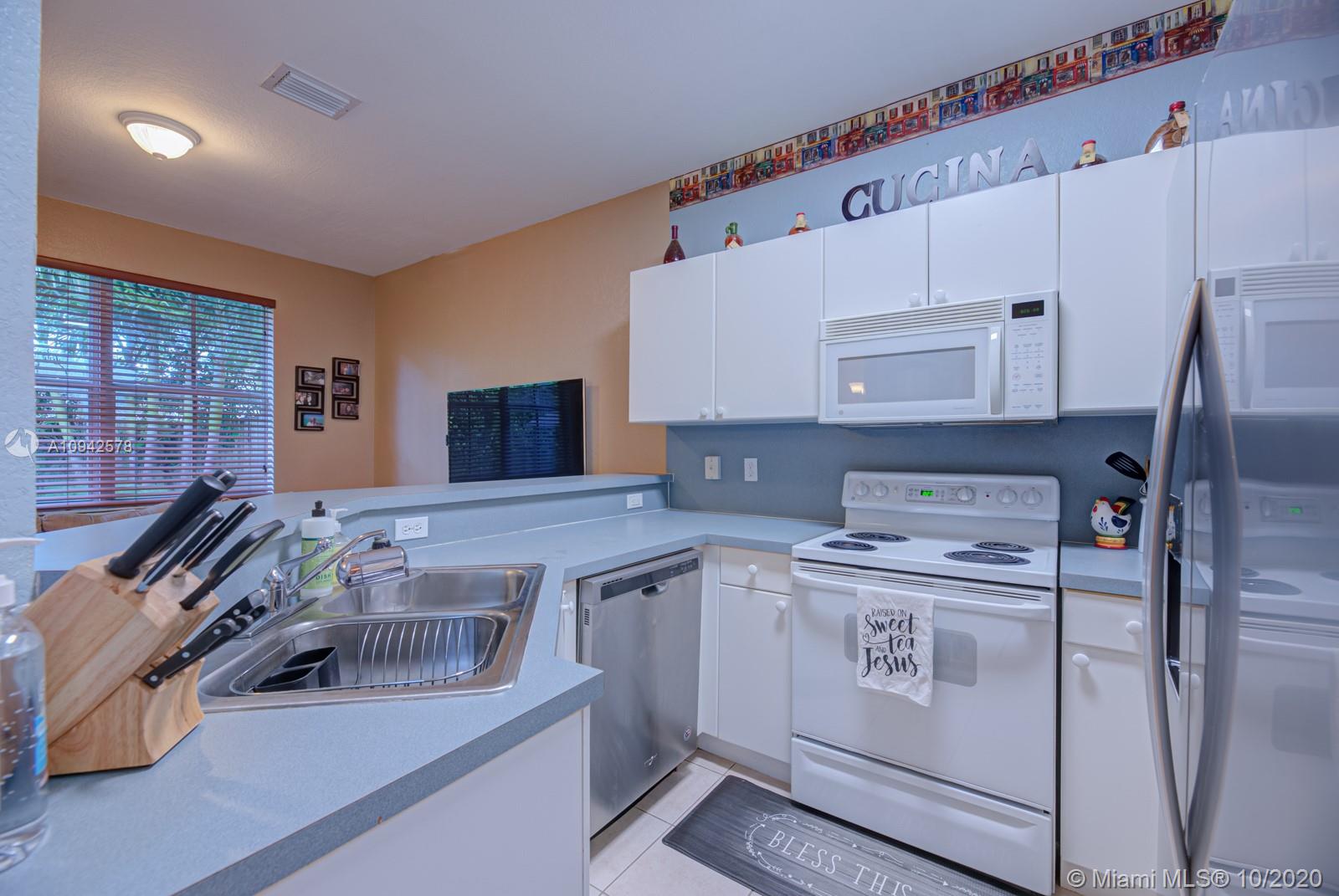 12475 Southwest 124th Street Miami, FL 33186 - Photo 7 of 28 Gallery Image 7