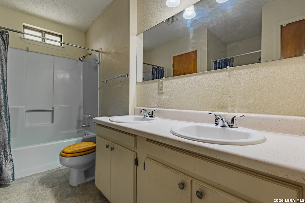 1801 Royal Ridge Drive Eagle Pass, TX 78852 - Photo 23 of 32