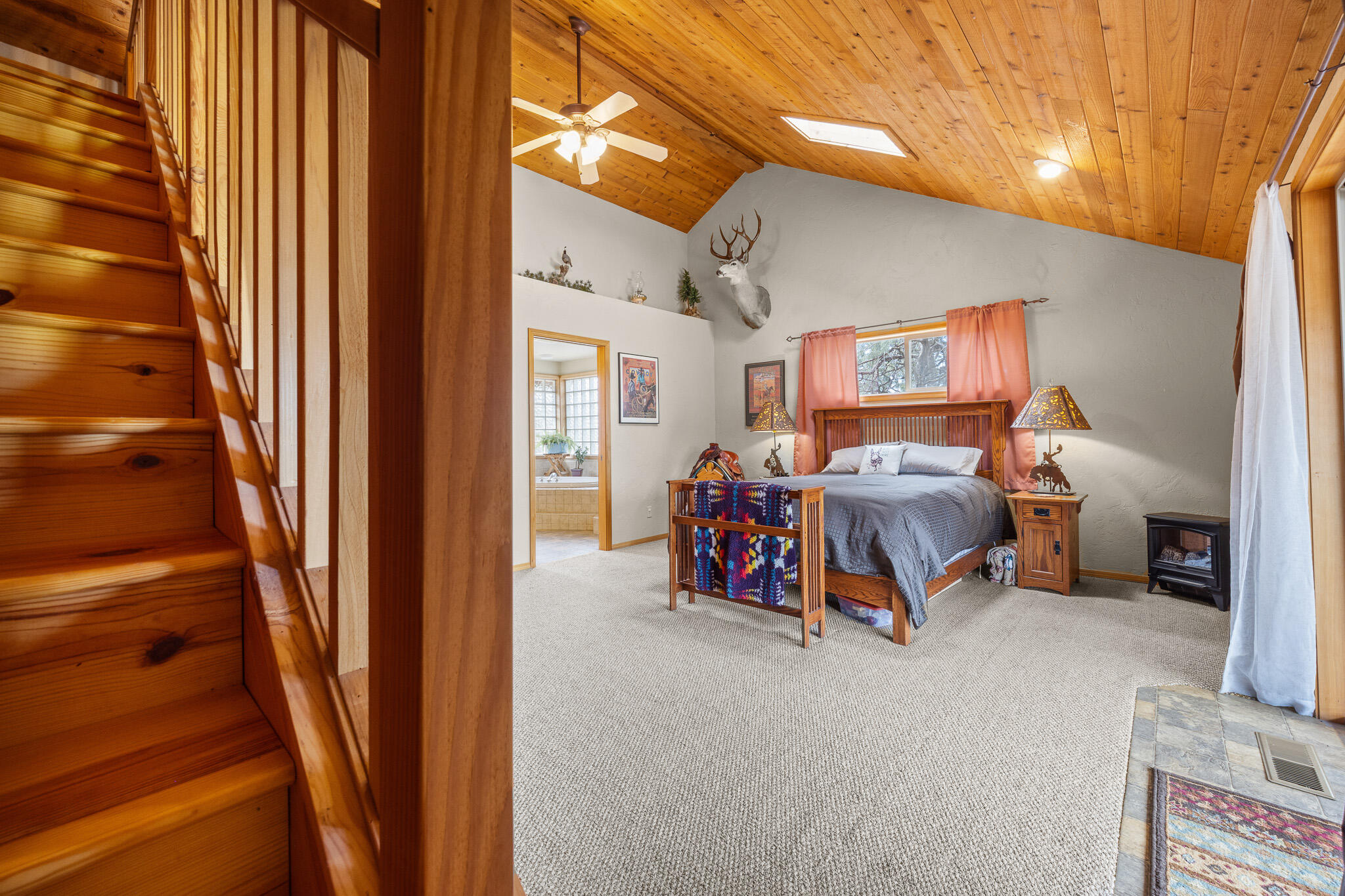 575 Southwest 55th Place Redmond, OR 97756 - Photo 16 of 59