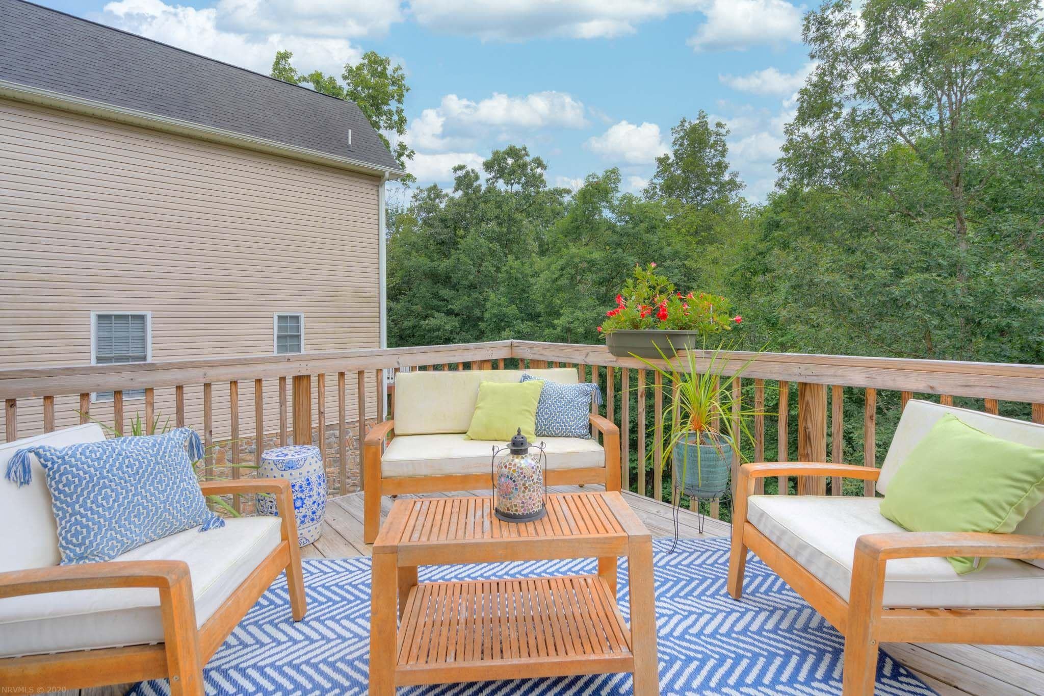1045 Green Ridge Road Christiansburg, VA 24073 - Photo 4 of 46 Gallery Image 4