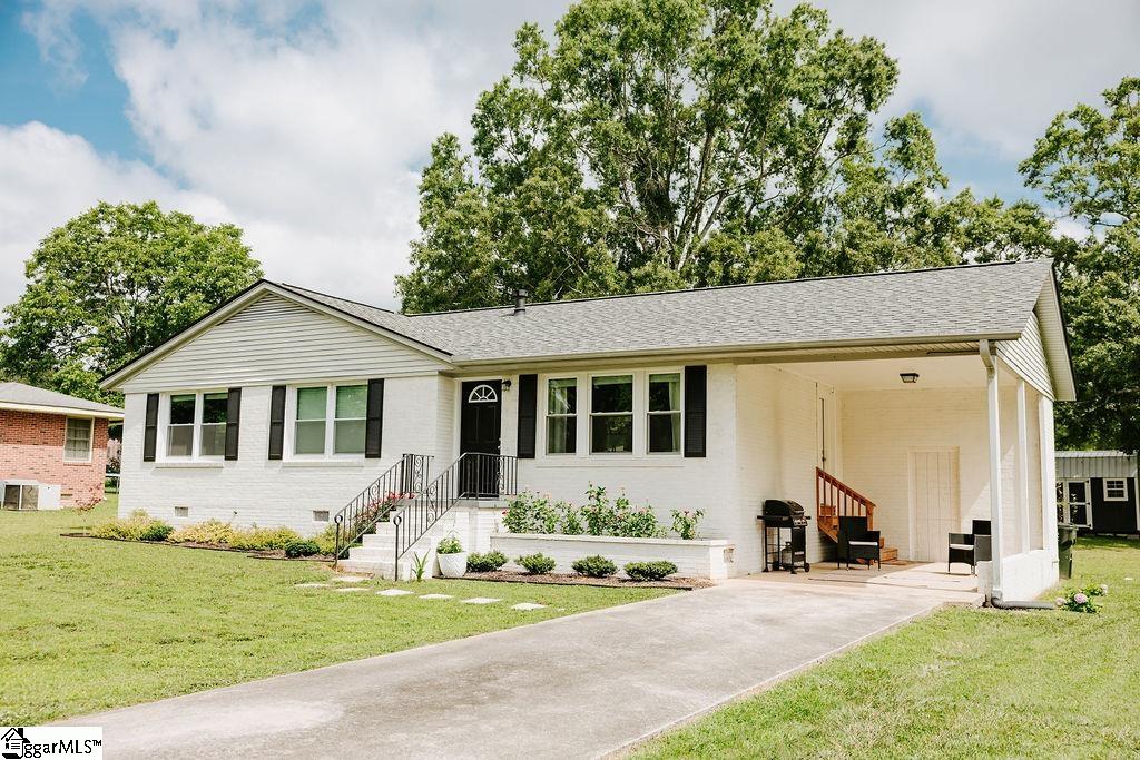 2 Polly Street Honea Path, SC 29654 - Photo 2 of 21