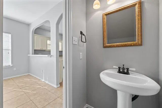 $2,800 | 2906 Pearl Street, Unit B, Austin, TX 78705