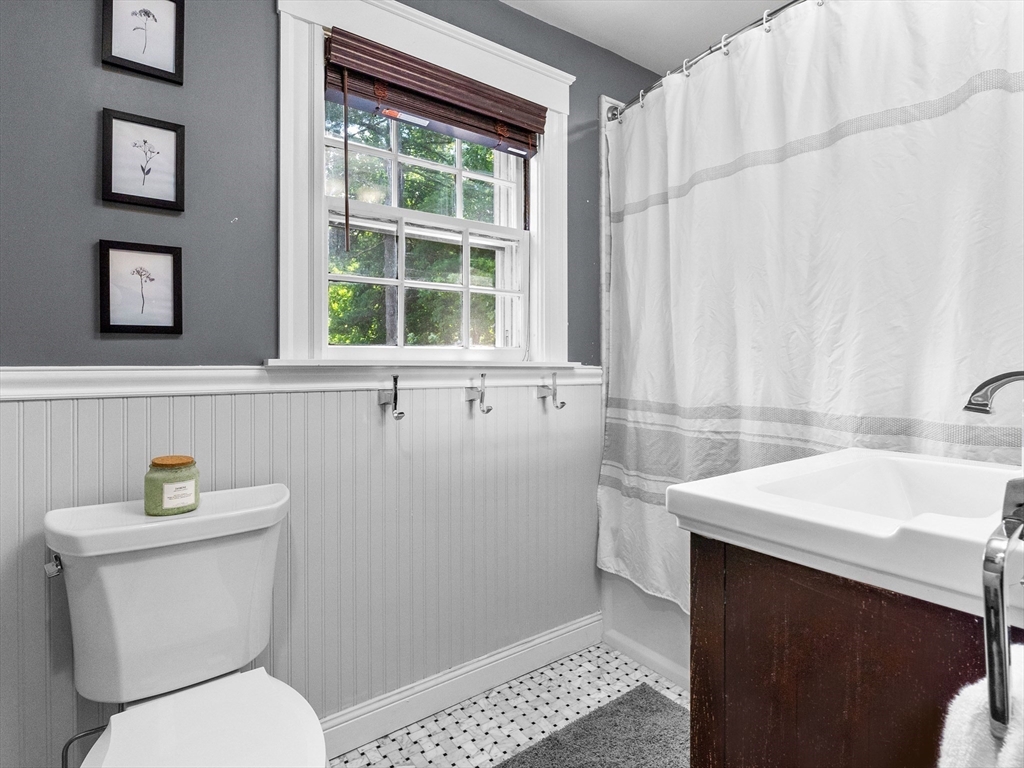 20 Humphrey Street Wakefield, MA 01880 - Photo 15 of 23