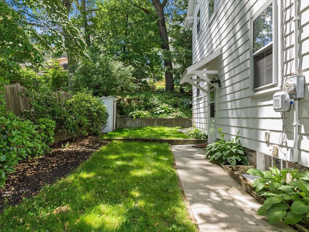 20 Humphrey Street Wakefield, MA 01880 - Photo 18 of 23