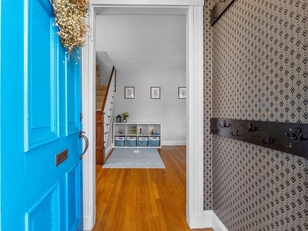 20 Humphrey Street Wakefield, MA 01880 - Photo 3 of 23