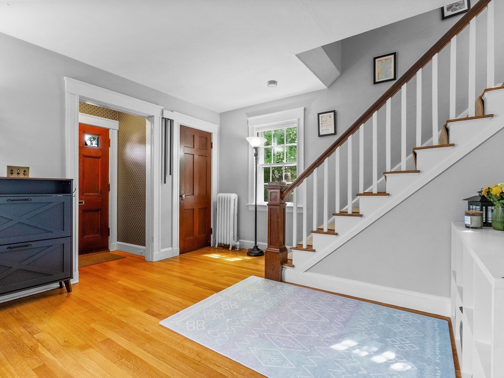 20 Humphrey Street Wakefield, MA 01880 - Photo 4 of 23