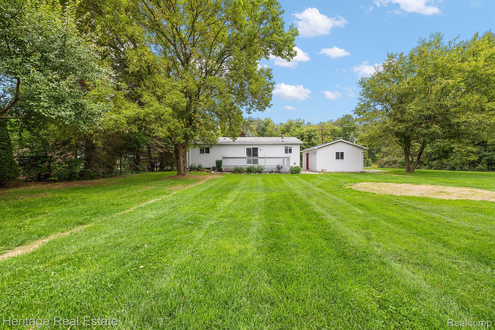 757 Barnes Lake Road Columbiaville, MI 48421 - Photo 2 of 32 Gallery Image 2