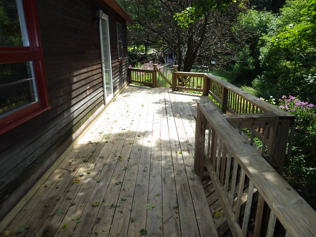 206 Aube Ridge Road Hinesburg, VT 05461 - Photo 8 of 36