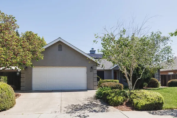 $500,000 | 827 Coit Tower Way, Chico, CA 95928