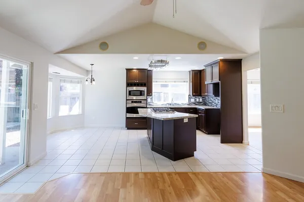 $500,000 | 827 Coit Tower Way, Chico, CA 95928