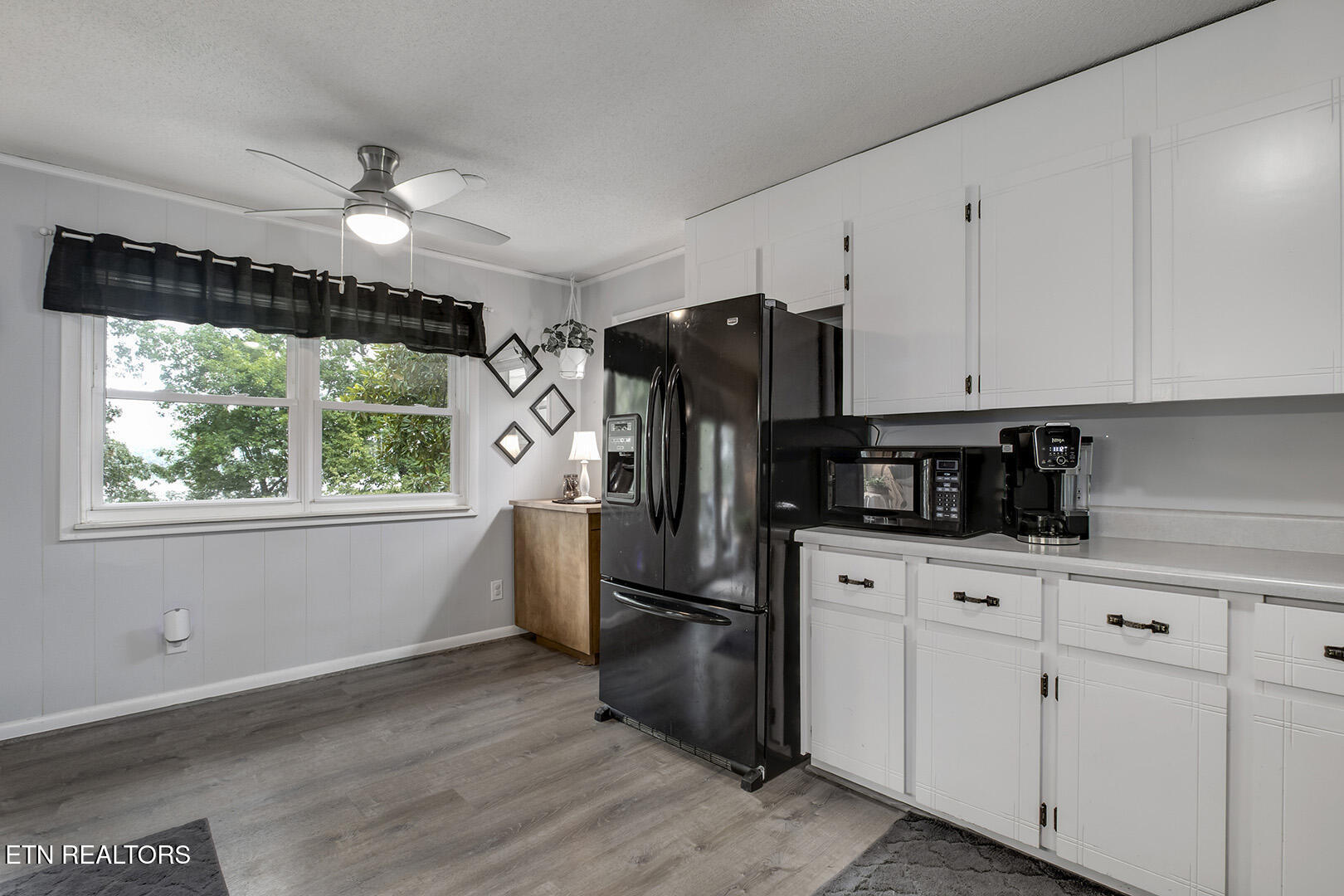 2163 Sugar Grove Valley Road Harriman, TN 37748 - Photo 14 of 58 14_SugarGroveValleyRoad_2163Kitchen03