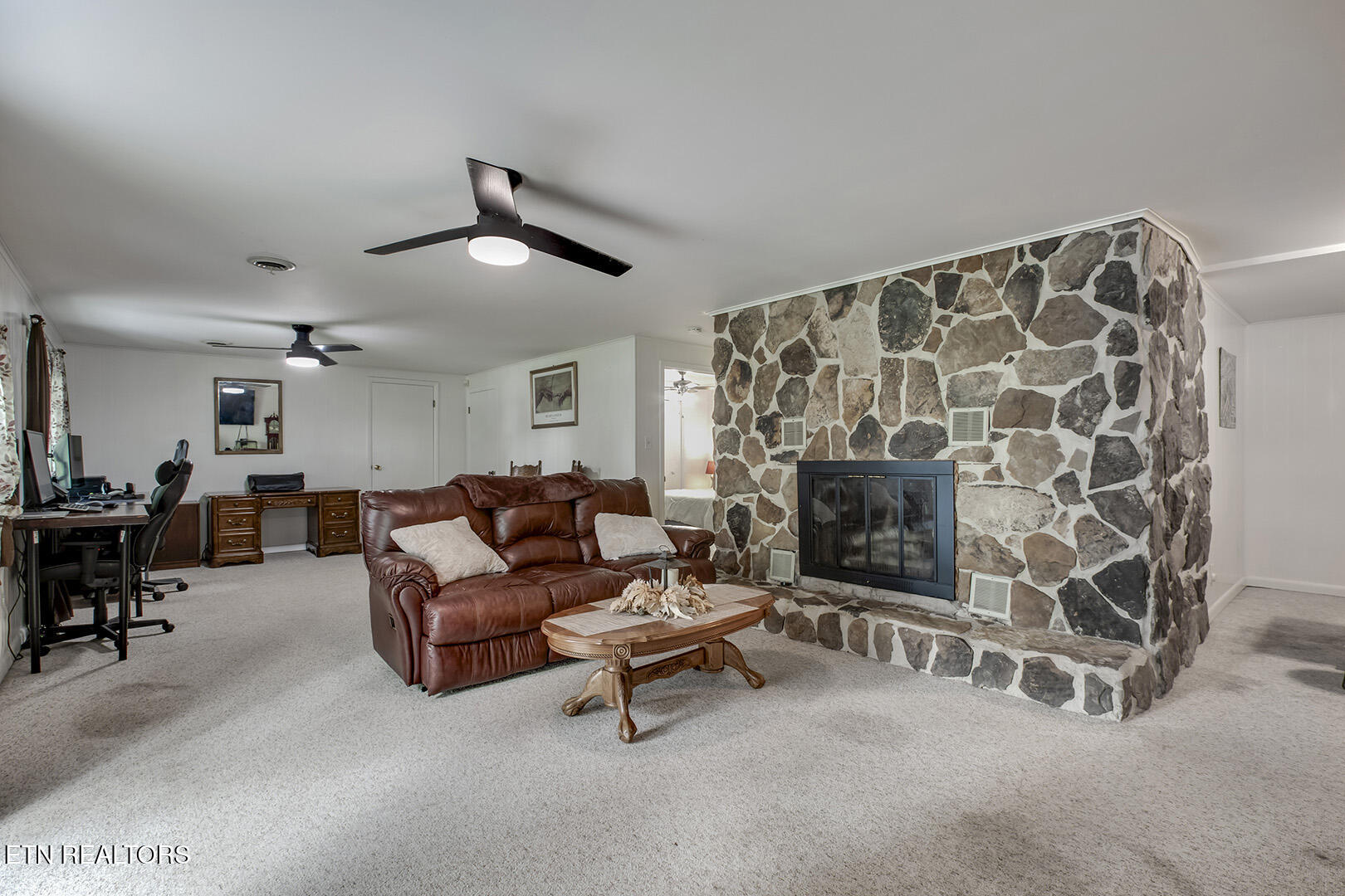 2163 Sugar Grove Valley Road Harriman, TN 37748 - Photo 31 of 58 31_SugarGroveValleyRoad_2163Family-Offic