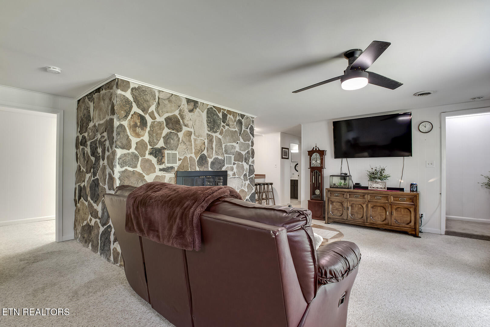 2163 Sugar Grove Valley Road Harriman, TN 37748 - Photo 32 of 58 32_SugarGroveValleyRoad_2163Family-Offic