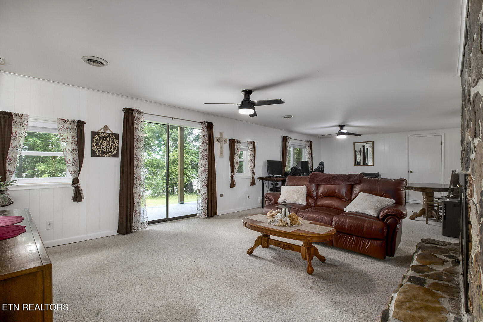 2163 Sugar Grove Valley Road Harriman, TN 37748 - Photo 36 of 58 36_SugarGroveValleyRoad_2163Family-Offic