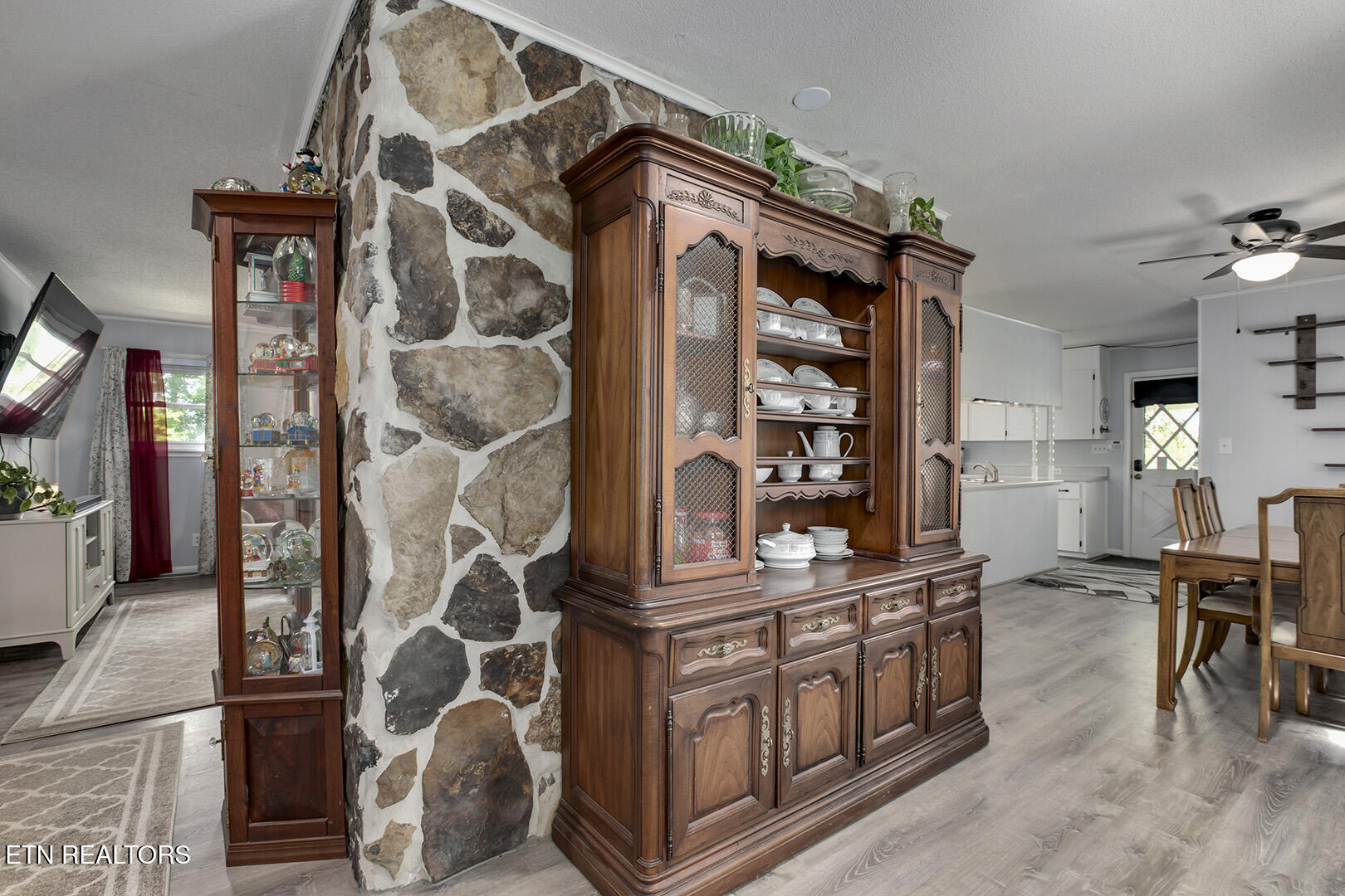 2163 Sugar Grove Valley Road Harriman, TN 37748 - Photo 4 of 58 04_SugarGroveValleyRoad_2163_EntryView