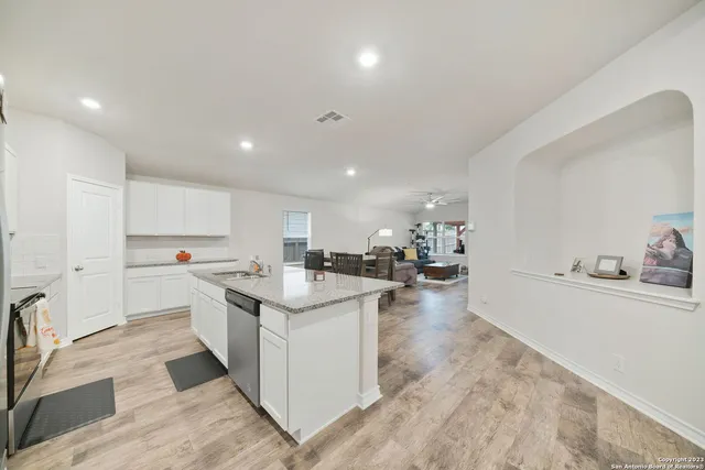 $1,795 | 12110 Beryl Knoll, San Antonio, TX 78245