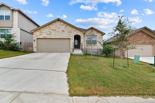 $1,795 | 12110 Beryl Knoll, San Antonio, TX 78245