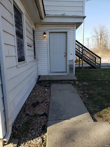 $109,900 | 2413 South Gharkey Street, Unit 2, Muncie, IN 47302
