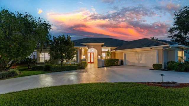 a view of a back yard of the house