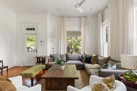 $995,000 | 2910 Houston Avenue, Houston, TX 77009